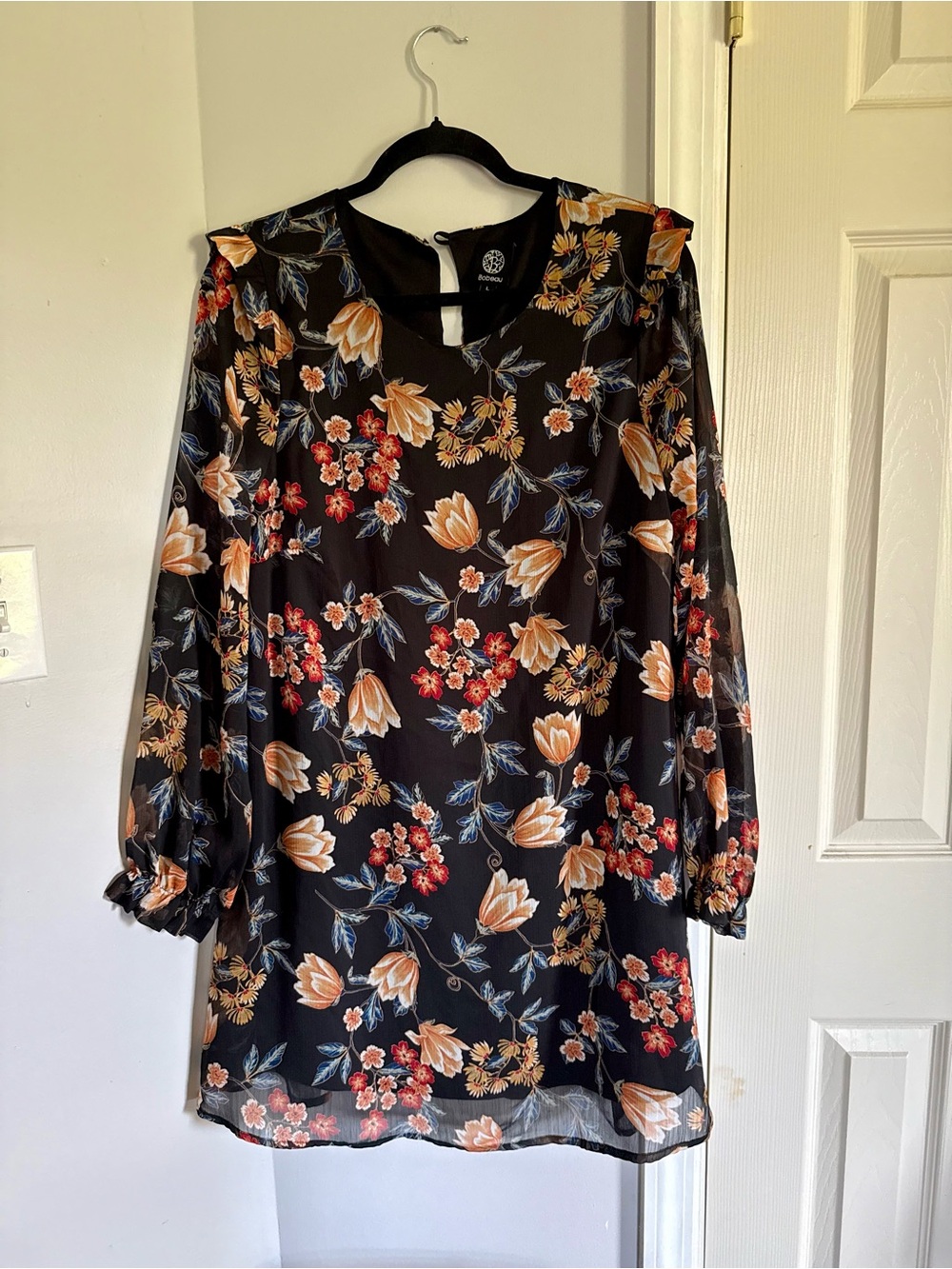 Black Floral Long-Sleeve Shift Dress